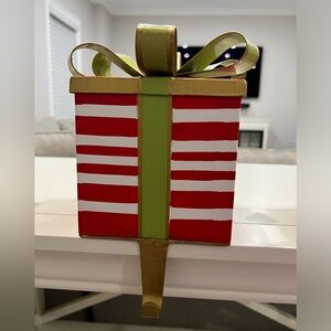 NIB Ballard Designs Gift Box Stocking Holder, Red and White Stripes